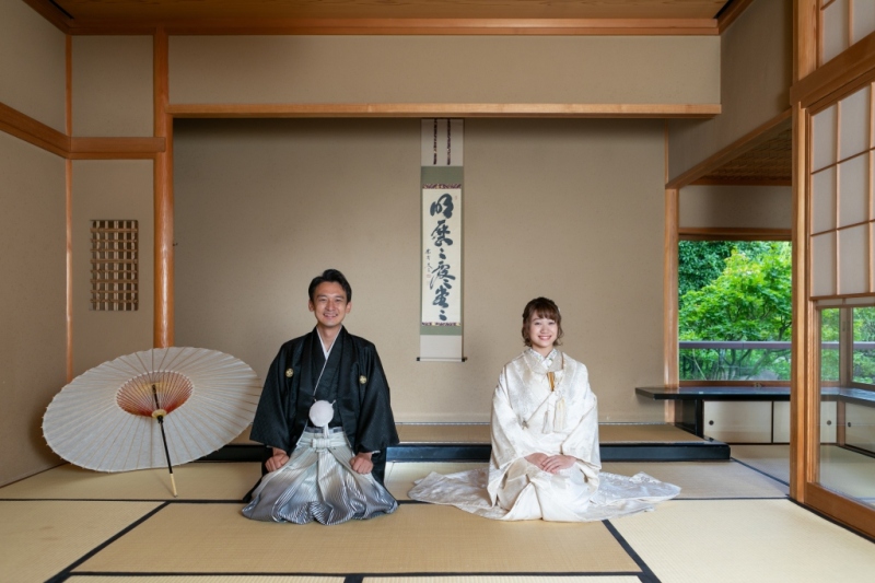 【衣装追加料金なし】目白庭園ロケ|衣装選び放題×100カット×ヘアメイク込。池泉回遊式庭園で情緒溢れる和装撮影を。