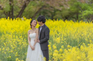 【衣装追加料金なし】昭和記念公園ロケ｜衣装選び放題&times;100カット&times;ヘアメイク込。四季折々の自然に包まれる広大な公園で撮影を。