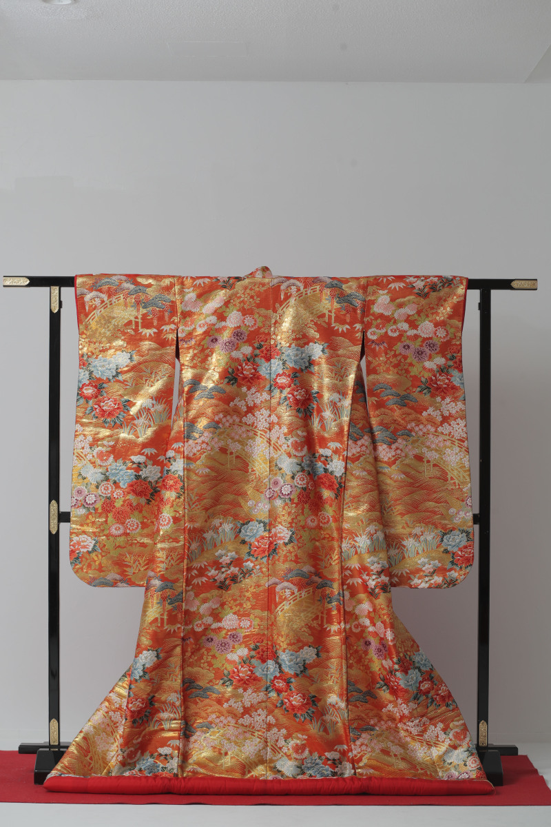 色打掛(スタジオモフ保有)