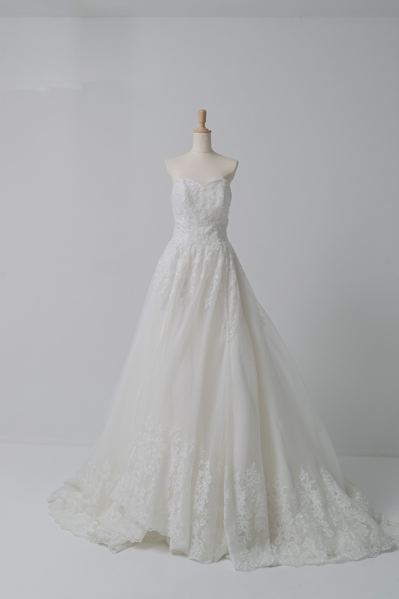 ウェディングドレス(スタジオモフ)