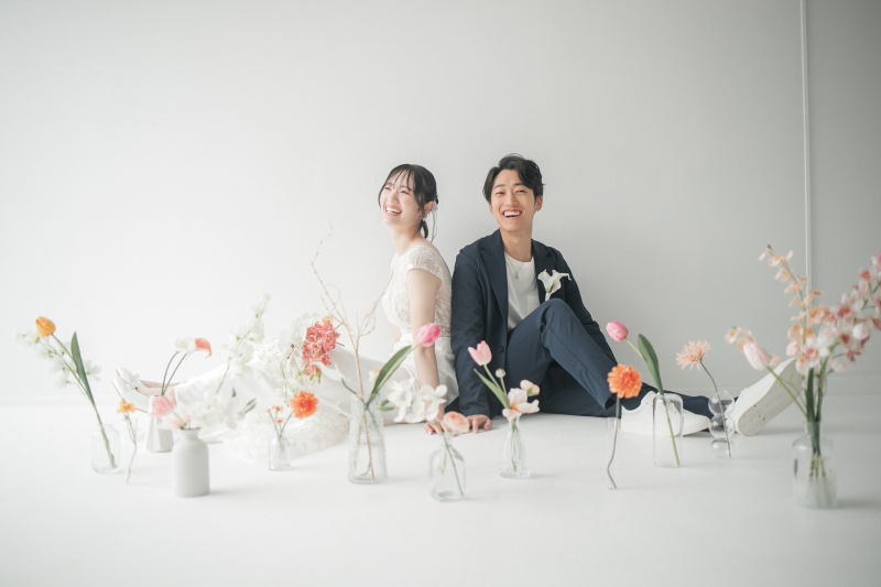 【1〜2月撮影限定！50％OFF】洋装１着スタジオプラン｜256,000円&rarr;128,000円（衣装、着付け、ヘアメイク込み）