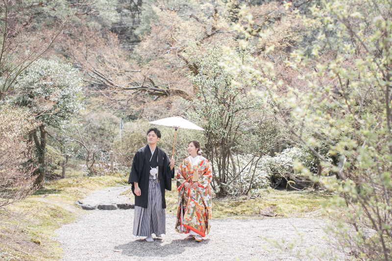 【1～2月撮影限定！50％OFF】和装＋洋装ロケプラン ｜254,000円&rarr;127,000円（衣装、着付け、ヘアメイク込み）