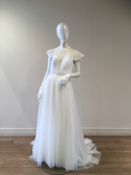 ウェディングドレス