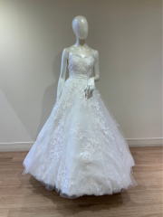 ウェディングドレス