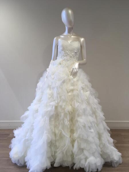 ウェディングドレス