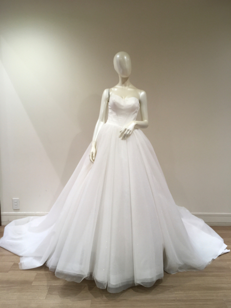 ウェディングドレス