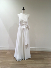 ウェディングドレス