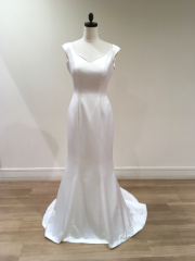 ウェディングドレス