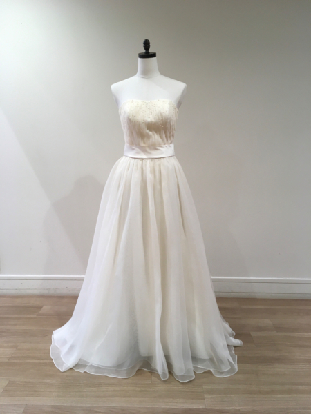 ウェディングドレス