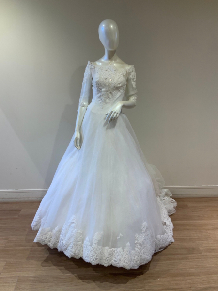 ウェディングドレス