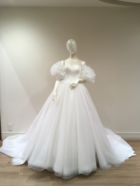 ウェディングドレス