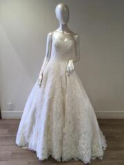 ウェディングドレス