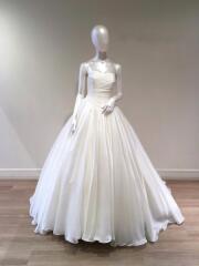 ウェディングドレス