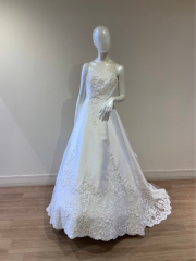 ウェディングドレス