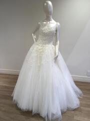 ウェディングドレス