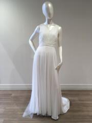 ウェディングドレス