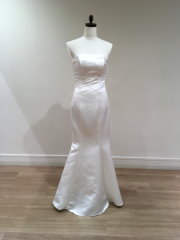 ウェディングドレス