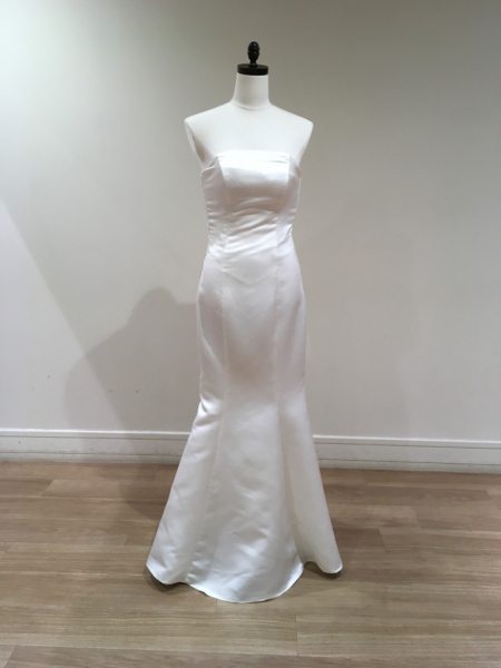 ウェディングドレス