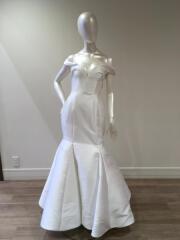 ウェディングドレス