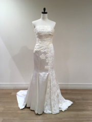 ウェディングドレス