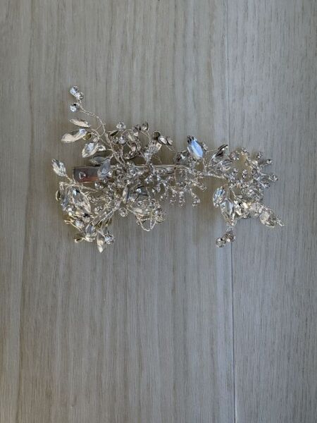 ヘッドアクセサリー