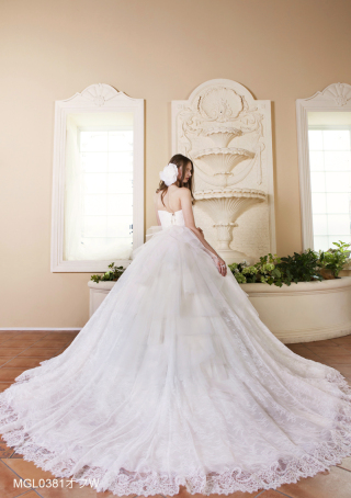 ウェディングドレス