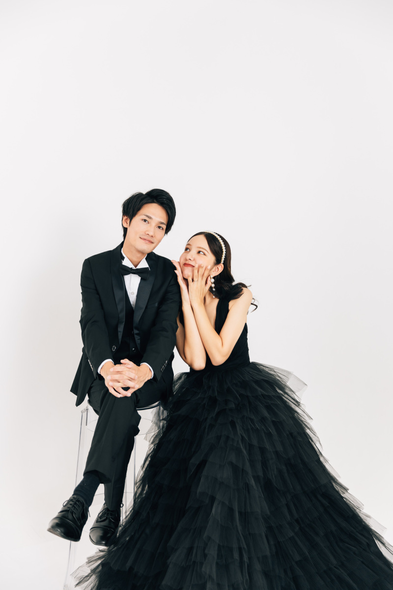 【洋装フォトプラン&yen;275,000〜&rarr;&yen;165,000〜】選べる衣装は500着以上&打ち合わせ回数無制限！