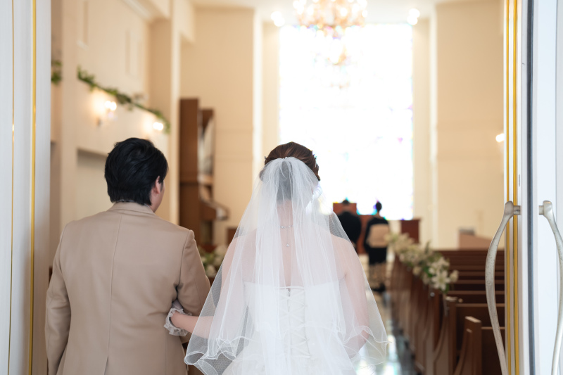 【チャペルフォト*ファーストミート付】ご家族様と一緒の撮影もOK★貸切邸宅のステンドグラス煌めく白亜のチャペル撮影プラン