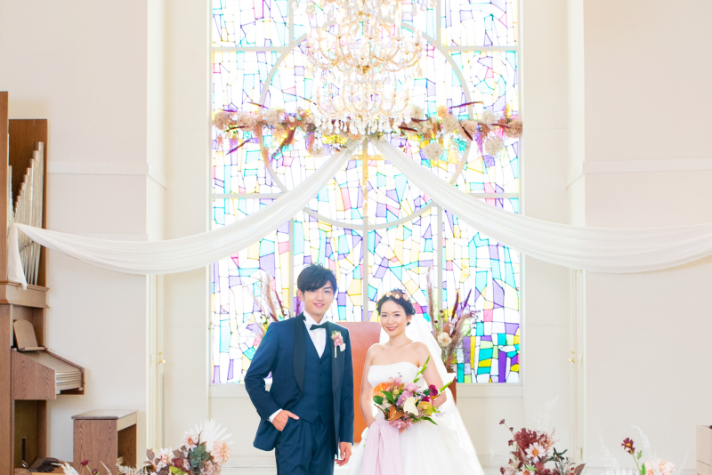 型物撮影【チャペルフォト＊データ5カットのみ納品】ステンドグラス煌めく白亜のチャペル撮影プラン