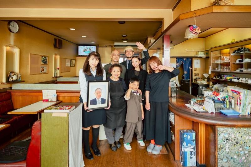 【ファミリーフォト】お好きな場所&ご自宅での撮影もOK★毎月2組限定!2万円OFFキャンペーン★土日祝日料金アップなし♪