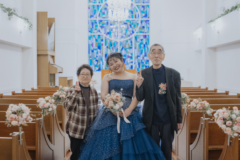 【チャペルフォトプラン¥108,000〜】ステンドグラス煌めく白亜のチャペル撮影プラン