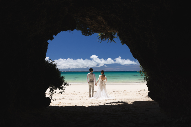 【3月～6月撮影限定】大迫力のガジュマルバック☆3時間程度の２ヶ所フォト＆ムービープラン☆１５０カット保証 ドローン撮影付き