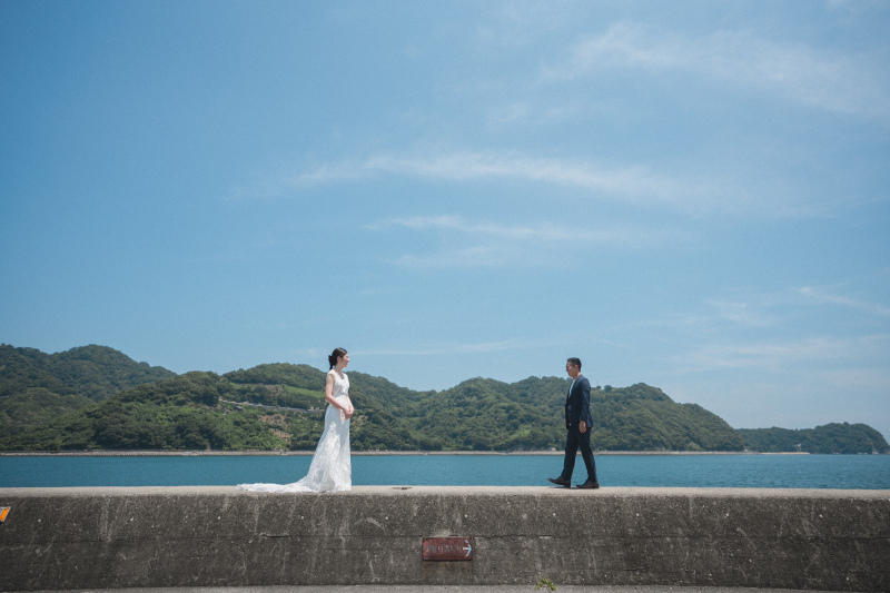 歴史ある町並みで映画のワンシーンのような撮影を