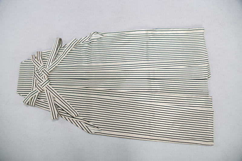 紋付袴（ストライプ）