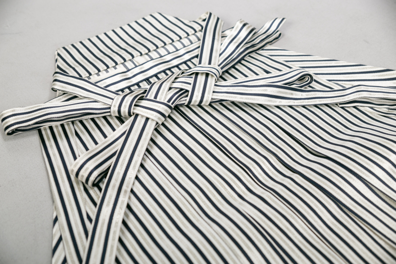 紋付袴（ストライプ）