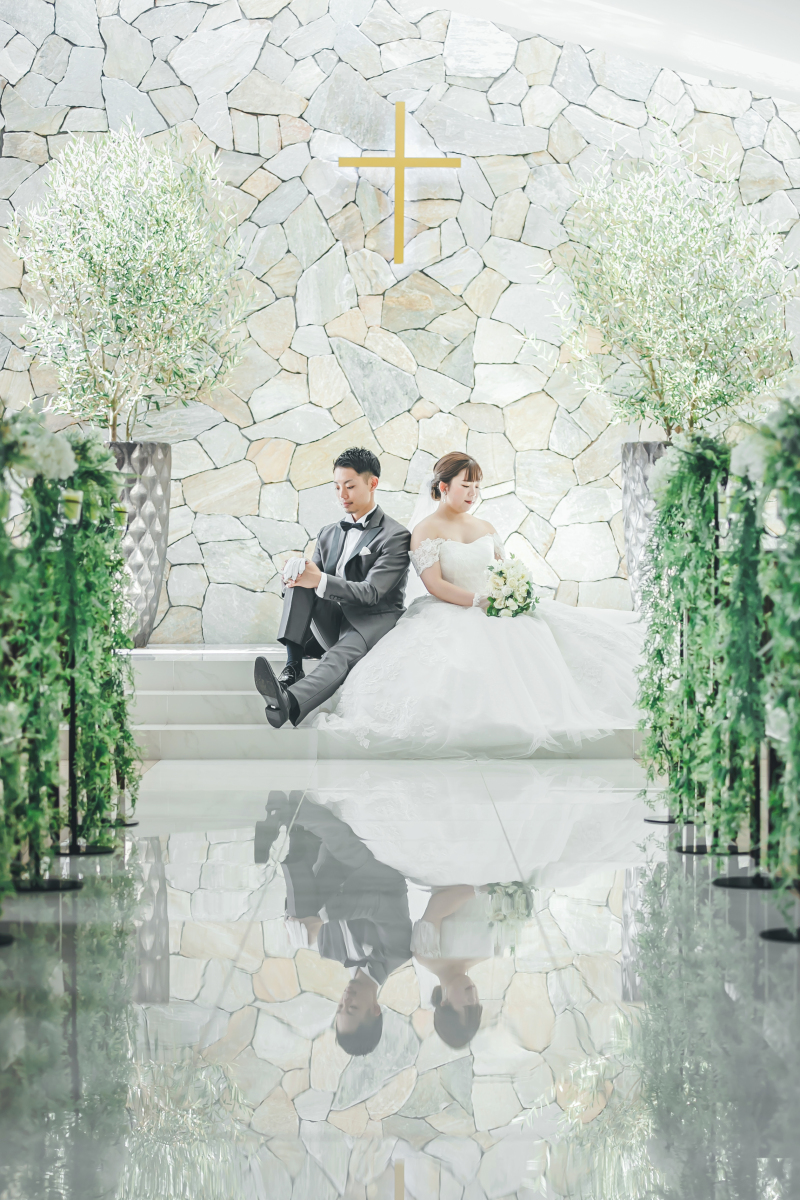 本格的なチャペルと多彩な空間