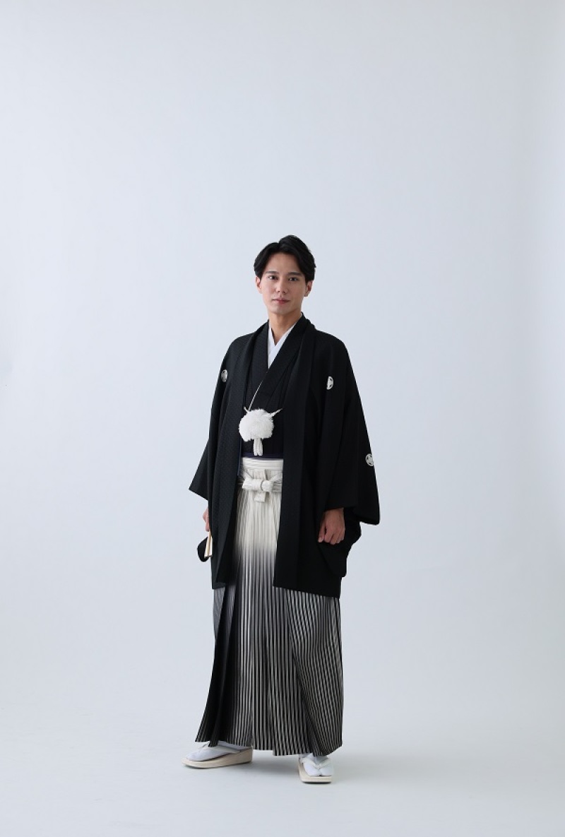 黒菱縫紋付