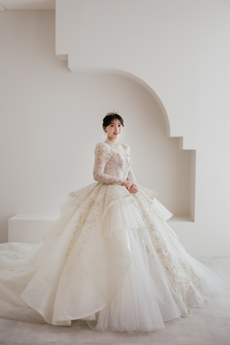 美しい韓国ドレスも差額なしで。