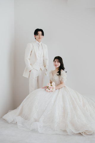 エール・フォルトゥーナ_韓国ドレス