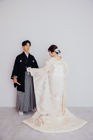 エール・フォルトゥーナ_WHITE&times;PINK 2つの表情を楽しめる新スタジオ