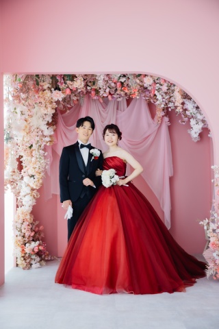 エール・フォルトゥーナ_WHITE&times;PINK 2つの表情を楽しめる新スタジオ