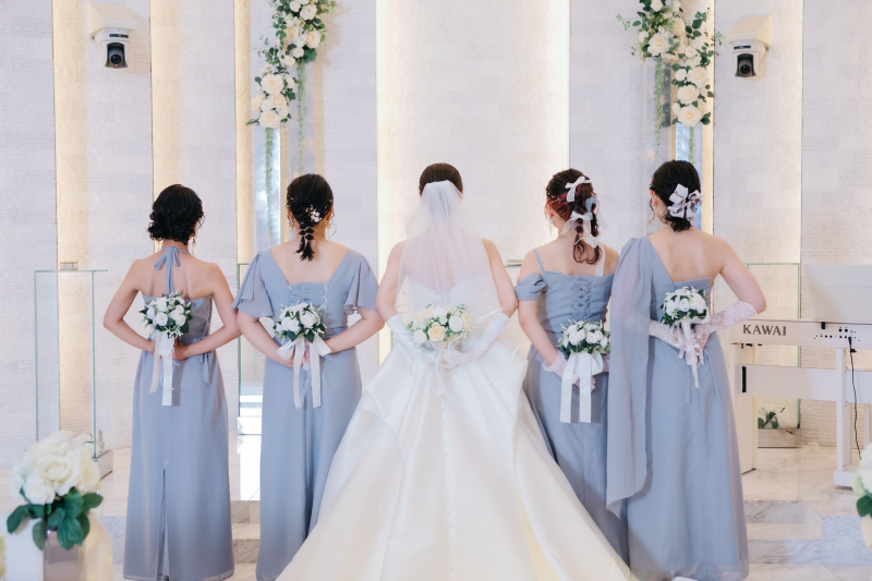 【ドレス差額なし】ドレス2着撮影＆会食付き〈6名～選べる料理スタイル〉