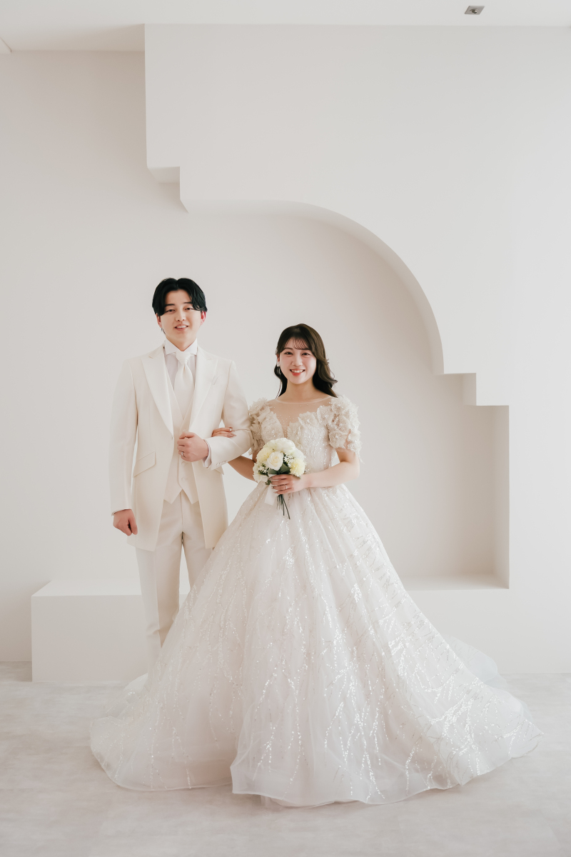 【1日完結】韓国ドレス&times;スタジオ撮影プラン