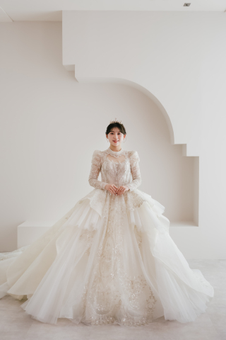 ★先着3組★スタジオプラン5月末までの撮影でドレス＋1着が無料に！【SNS掲載可の方】