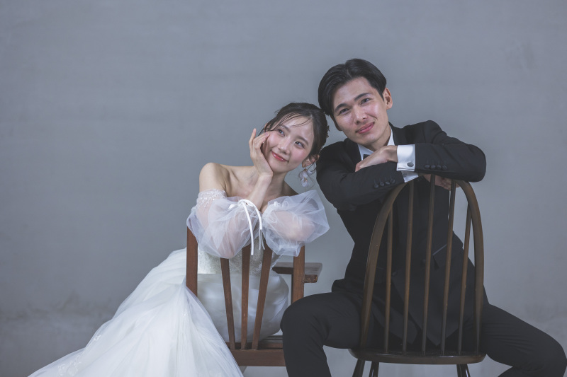 新規OPEN記念！【先着5組！50％OFF】洋装２点 スタジオ撮影｜165,000円&rArr;82,500円