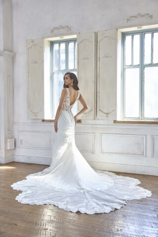 アイリーナ 23_03_8_9892