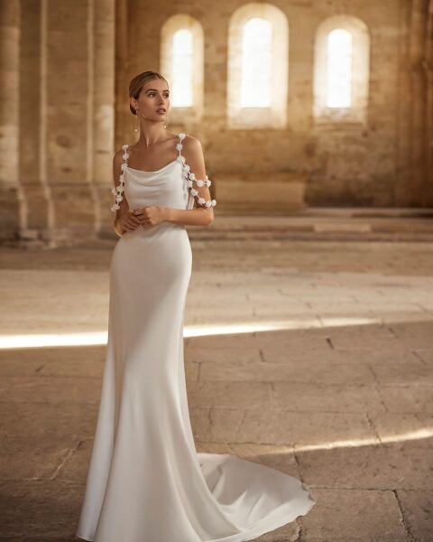 アイリーナ LALI-rosaclara (1).jpg