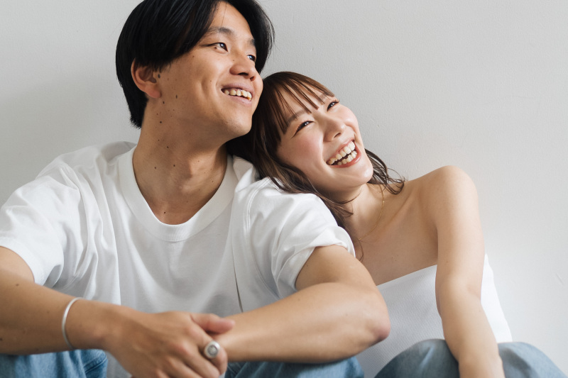 会話から生まれる、ふたりらしい表情
