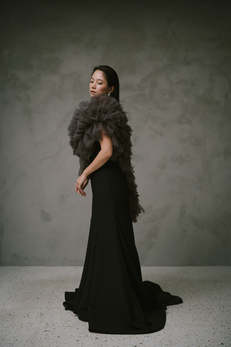 Cray＜One Shoulder＞