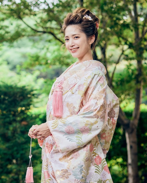 能衣秋草文